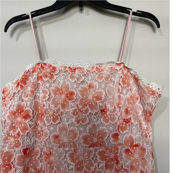 Petal & Pup Novie Maxi Dress Size S - Picture 4 of 7